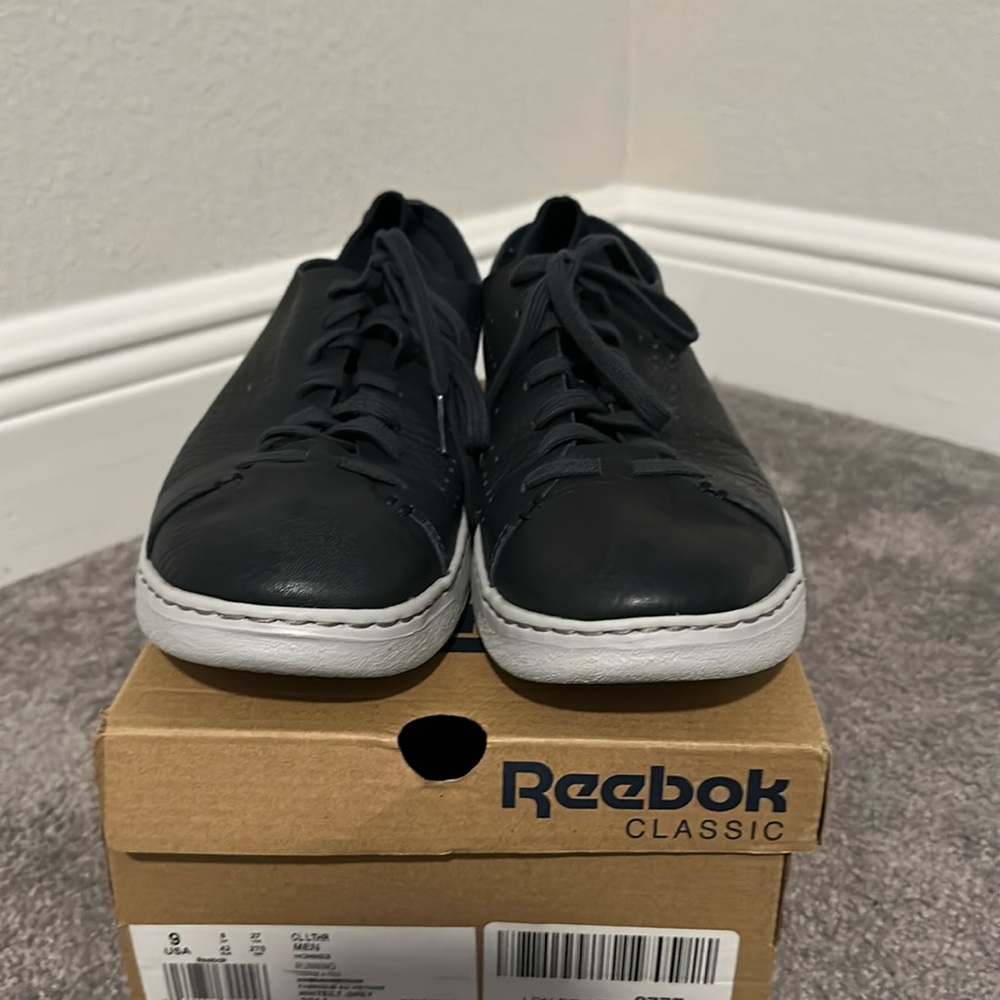 Ugg shoes size 9